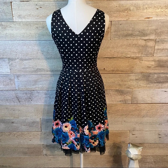Suzy‎ Shier polka  dot dress in size x-small - Picture 3 of 10